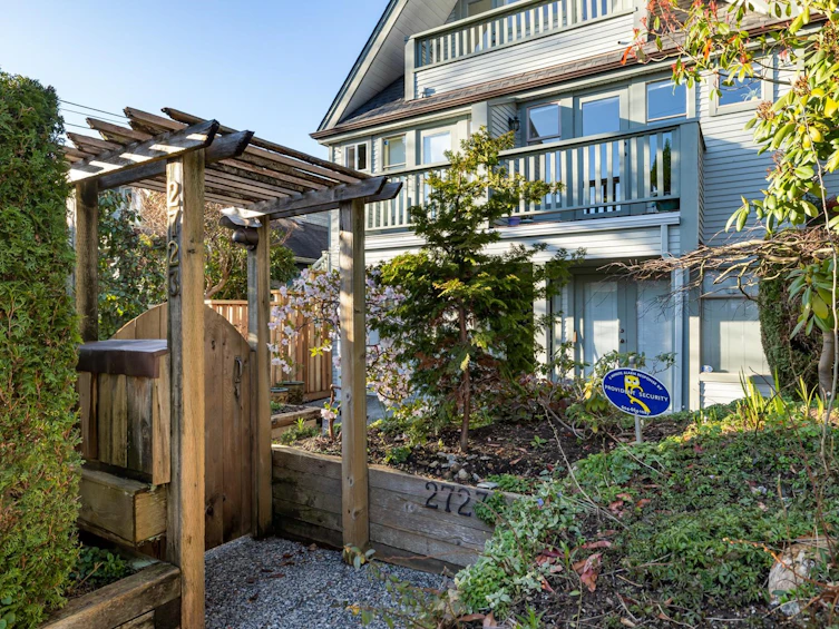 2723 W 1st Avenue, Vancouver, BC, V6K 1H2 - 35