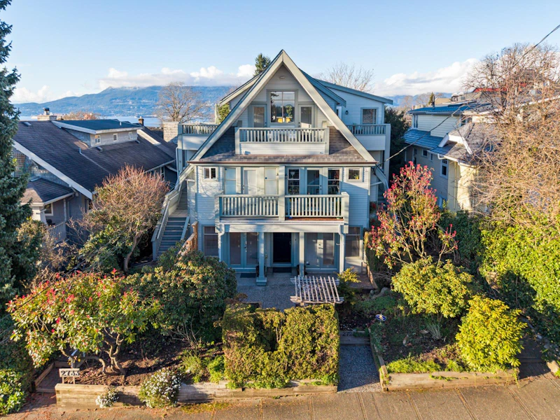 2723 W 1st Avenue, Vancouver BC V6K 1H2