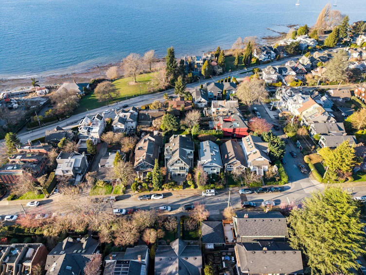 2723 W 1st Avenue, Vancouver, BC, V6K 1H2 - 10