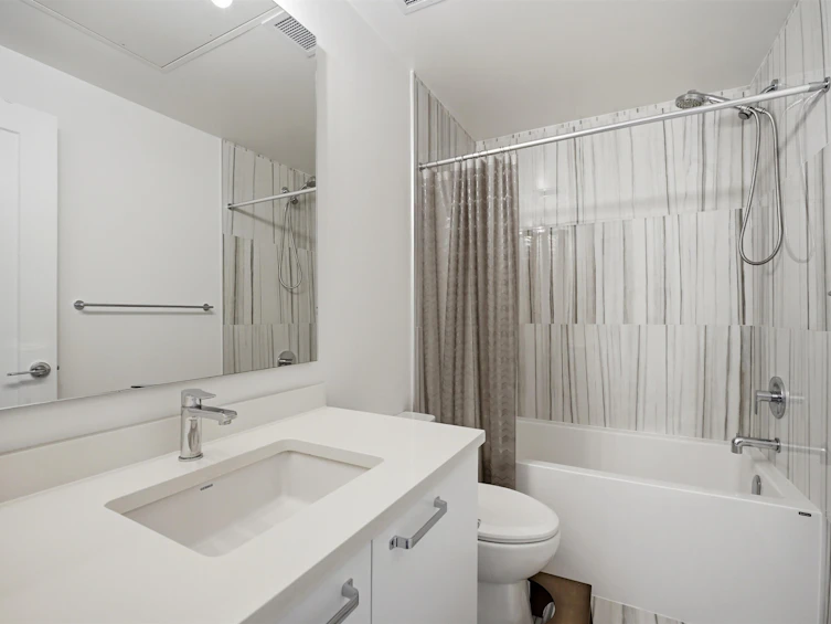 305-18811 72 Avenue, Surrey, BC, V4N 1M9 - 5