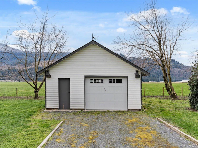 49176 Prairie Central Road, Chilliwack, BC, V2P 6H3 - 35