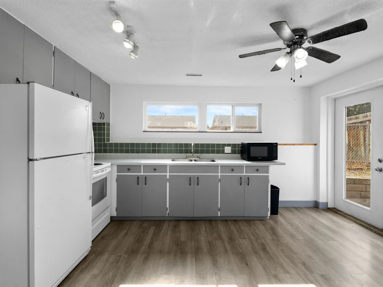 777 Huntington Drive, Kamloops, BC, V2B 6G3 - 21