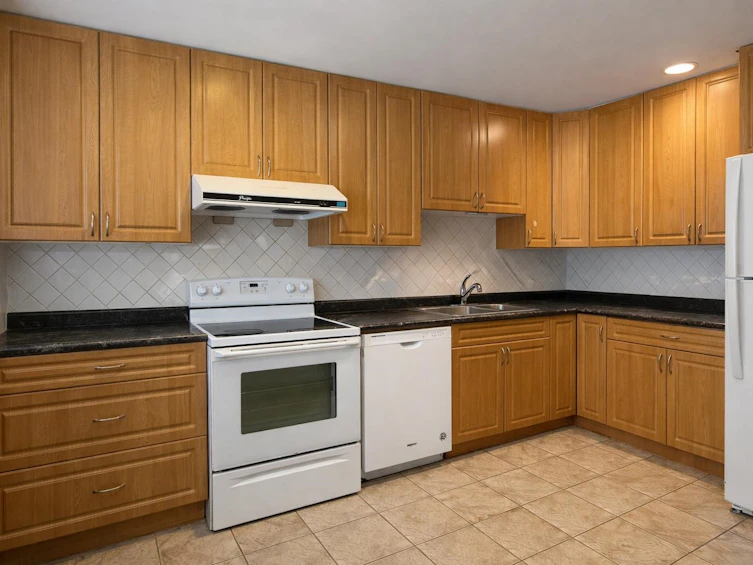 6710 St Charles Place, Burnaby, BC, V5H 3V9 - 12