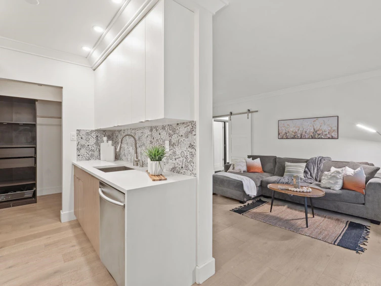 104-1540 E 4th Avenue, Vancouver, BC, V5N 1J8 - 6
