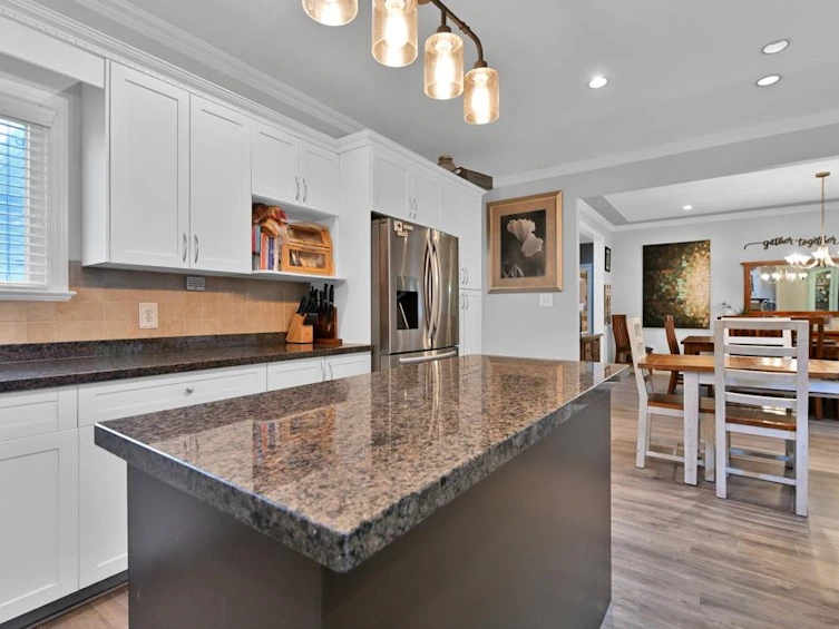 8021 Melburn Drive, Mission, BC, V2V 7B6 - 24