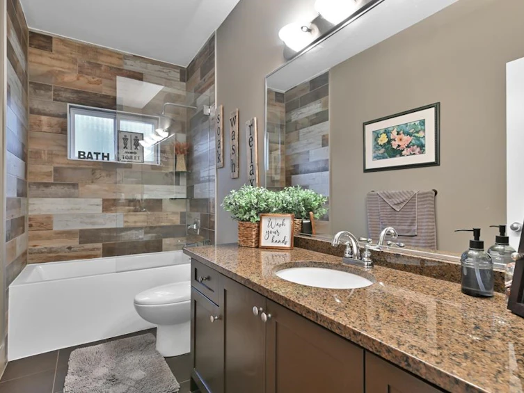 8021 Melburn Drive, Mission, BC, V2V 7B6 - 9