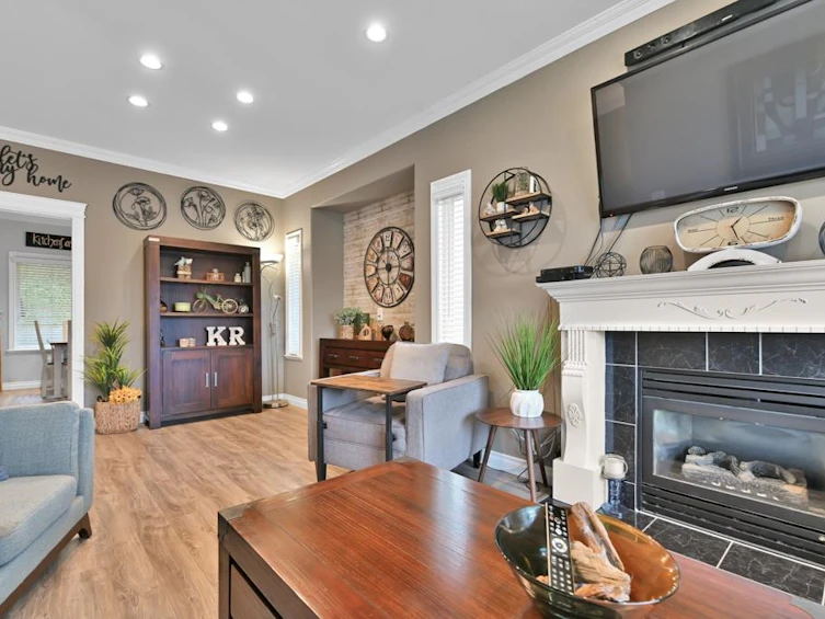 8021 Melburn Drive, Mission, BC, V2V 7B6 - 13