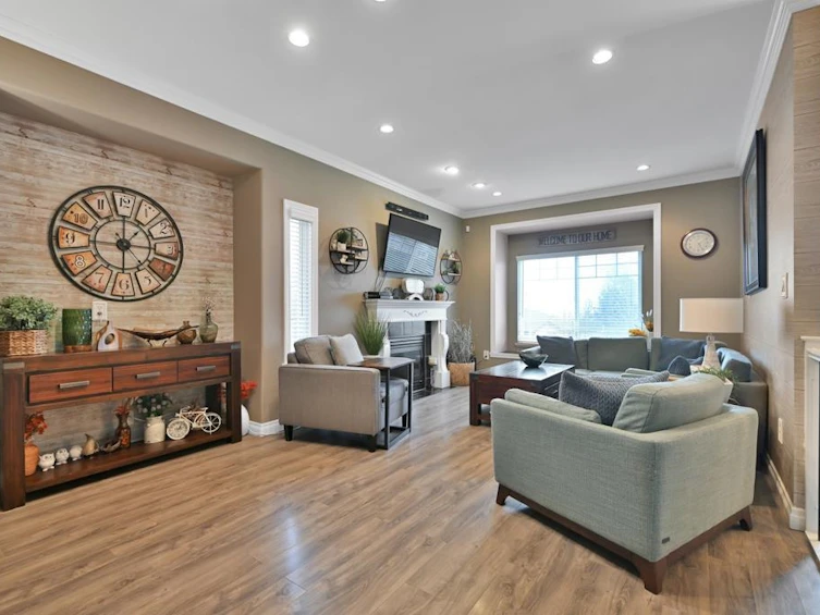 8021 Melburn Drive, Mission, BC, V2V 7B6 - 11