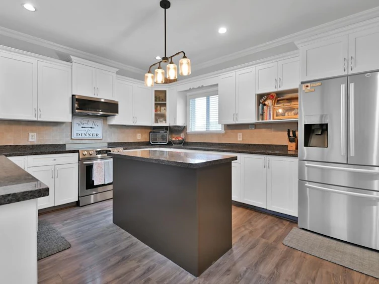 8021 Melburn Drive, Mission, BC, V2V 7B6 - 21