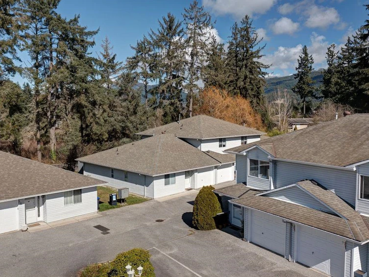 4-5706 Ebbtide Street, Sechelt, BC, V7Z 0J4 - 3