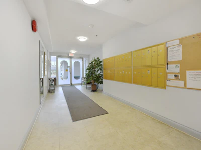 207-5955 177b Street - 2