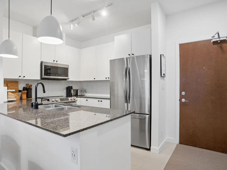 211-225 Francis Way, New Westminster, BC, V3L 0G1 - 9