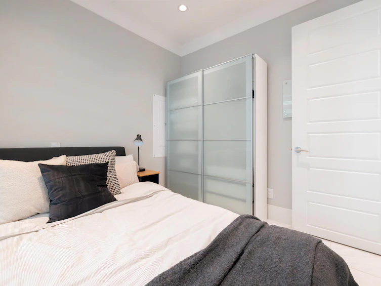 2388 E 2nd Avenue, Vancouver, BC, V5N 1G3 - 6
