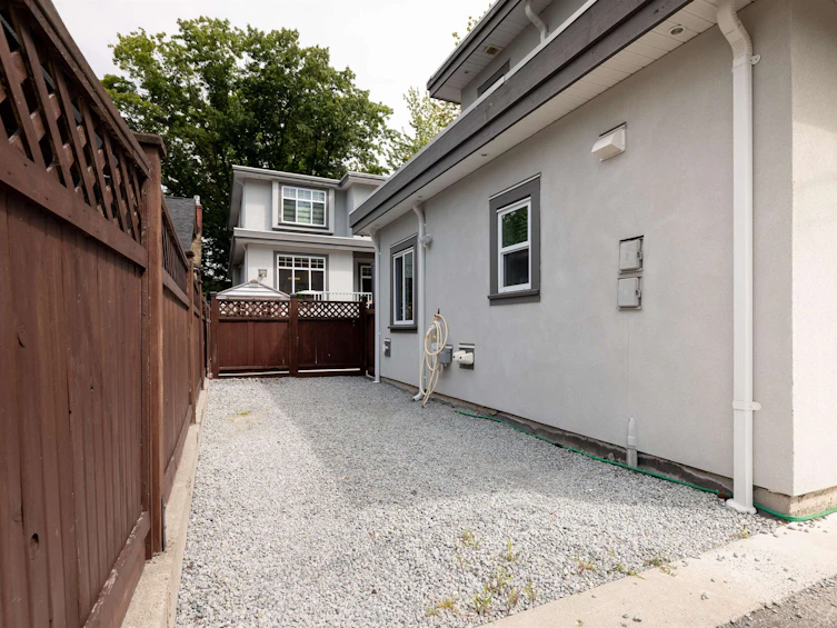 2388 E 2nd Avenue, Vancouver, BC, V5N 1G3 - 27