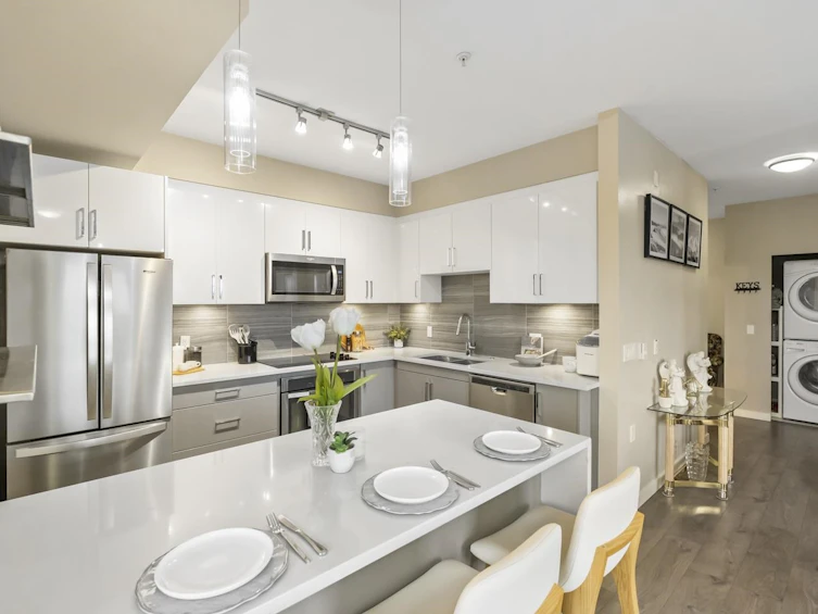 F401-20211 66 Avenue, Langley, BC, V2Y 0L4 - 7