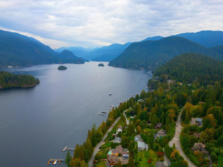 3642 Bedwell Bay Road, Port Moody, BC, V3H 4R5 - 36