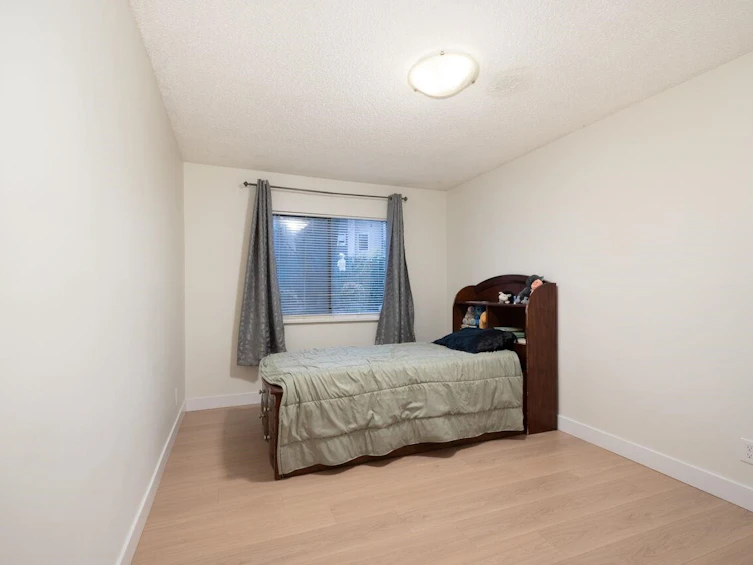 801-10620 150 Street, Surrey, BC, V3R 7S1 - 9