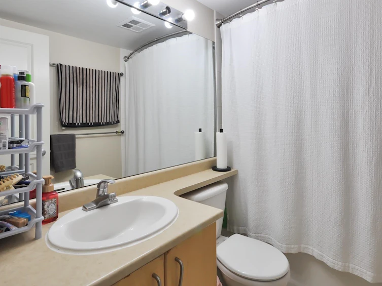 1407-3520 Crowley Drive, Vancouver, BC, V5R 6G9 - 17