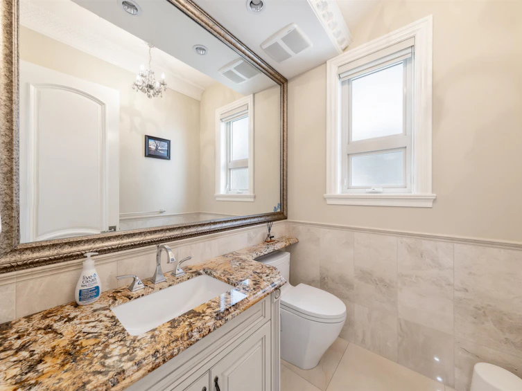 172 W 46th Avenue, Vancouver, BC, V5Y 2W9 - 35