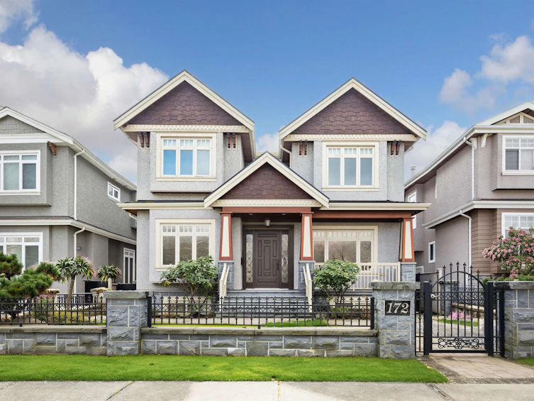 172 W 46th Avenue, Vancouver, BC, V5Y 2W9