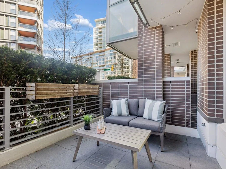 82 Switchmen Street, Vancouver, BC, V6A 0H2 - 25