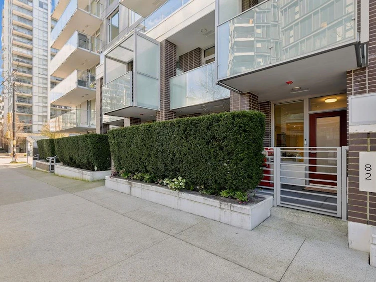82 Switchmen Street, Vancouver, BC, V6A 0H2 - 27