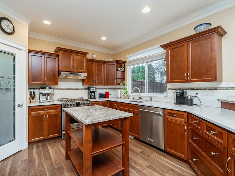 21118 123 Avenue, Maple Ridge, BC, V2X 4B4 - 10