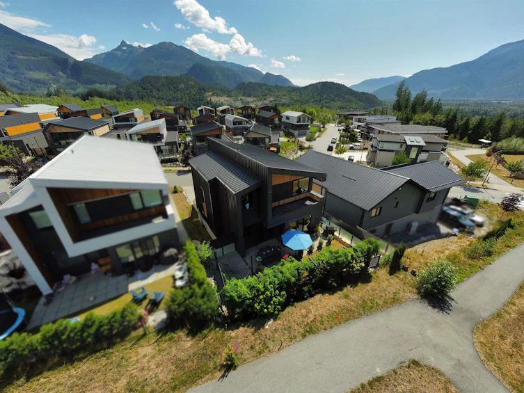 2929 Snowberry Place, Squamish, BC, V8B 1B1 - 38