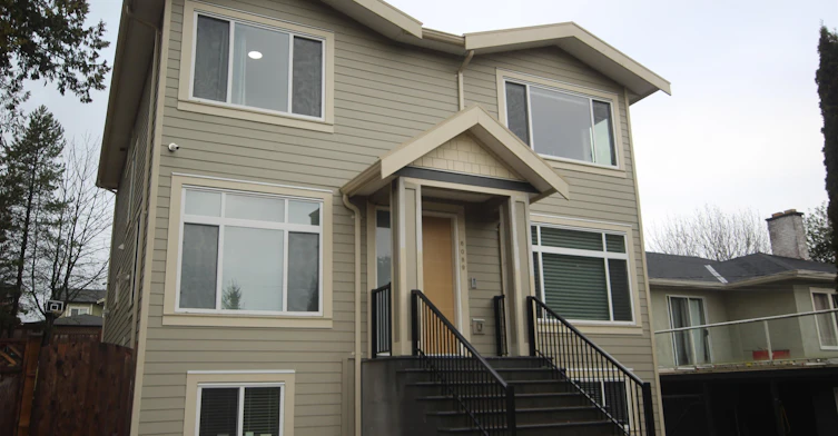 6089 Elgin Avenue, Burnaby, BC, V5H 3S3