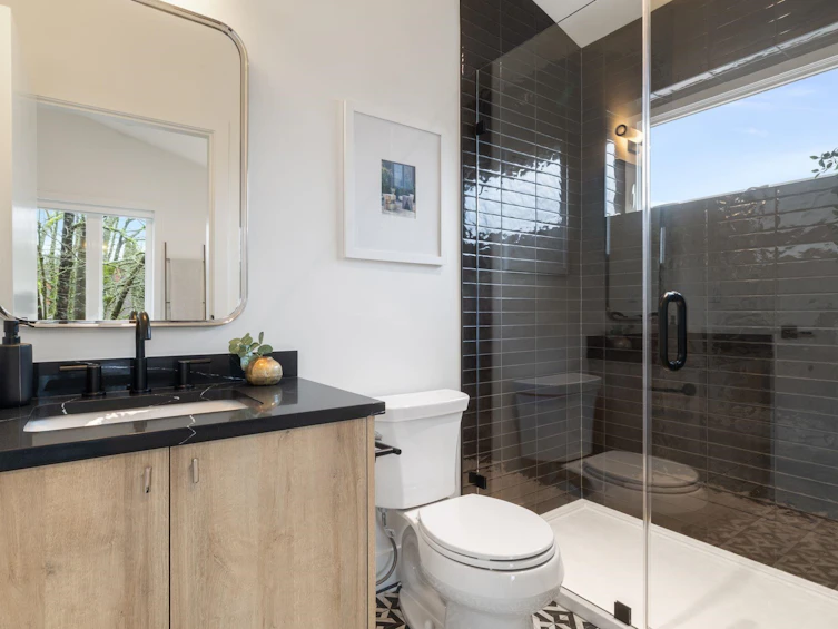2-2541 Grant Street, Vancouver, BC, V5K 3G6 - 27