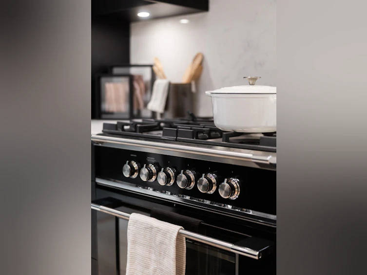 2-2541 Grant Street, Vancouver, BC, V5K 3G6 - 8