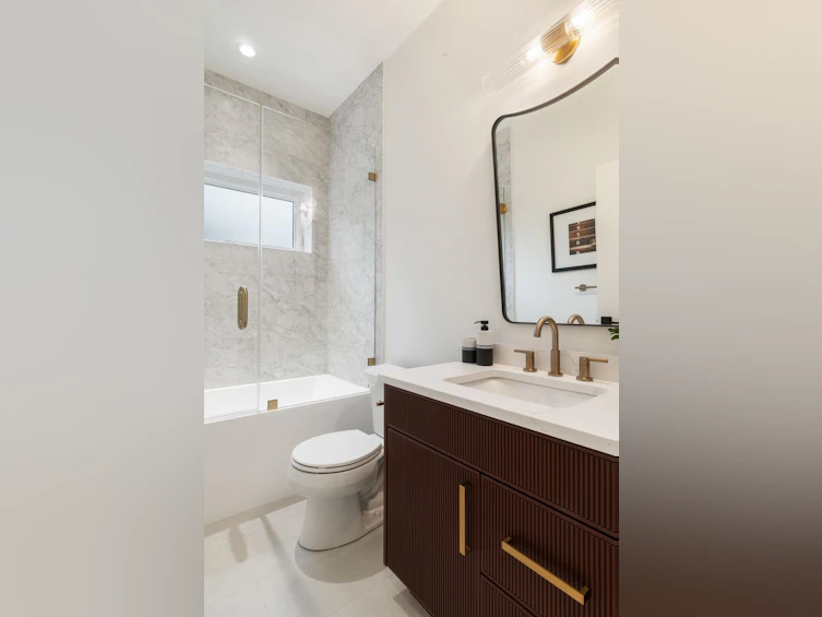 2-2541 Grant Street, Vancouver, BC, V5K 3G6 - 23