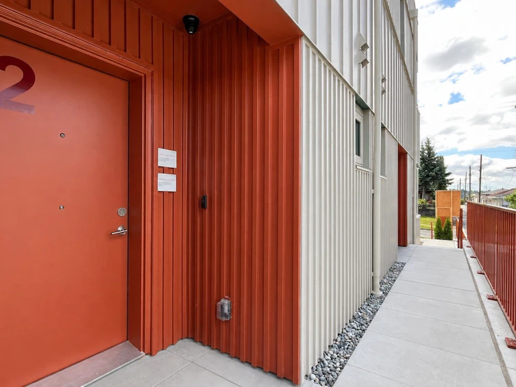 2-2915 E 5th Avenue, Vancouver, BC, V5M 1N6 - 3