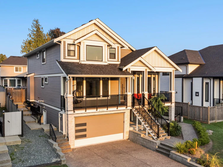 8394 Mctaggart Street, Mission, BC, V2V 0G3 - 2