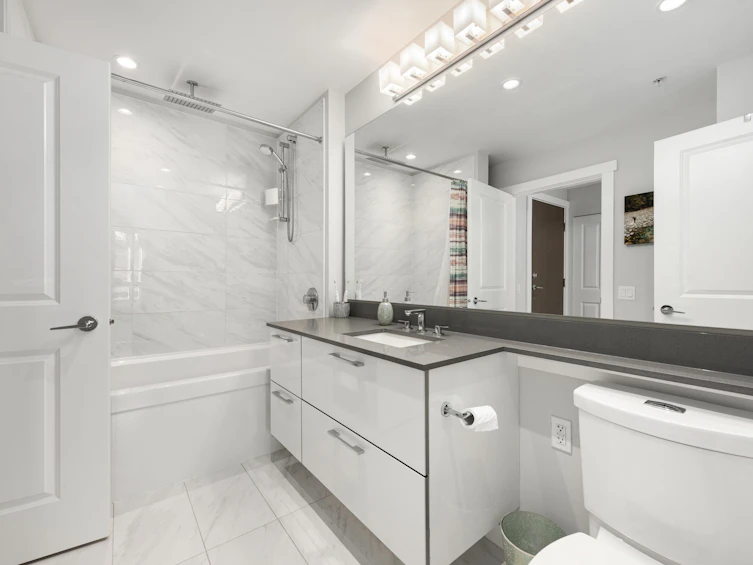 311-2651 Library Lane, North Vancouver, BC, V7J 0C1 - 17
