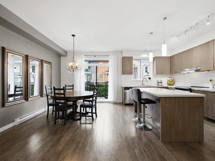 10-10735 84 Avenue, Delta, BC, V4C 0C7 - 2