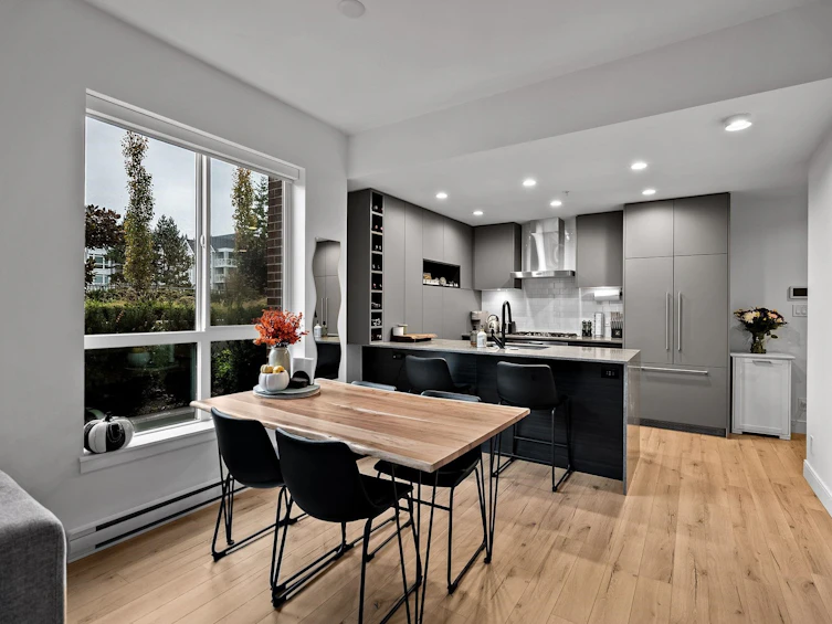 205-55 Klahanie Drive, Port Moody, BC, V3H 0M9 - 3