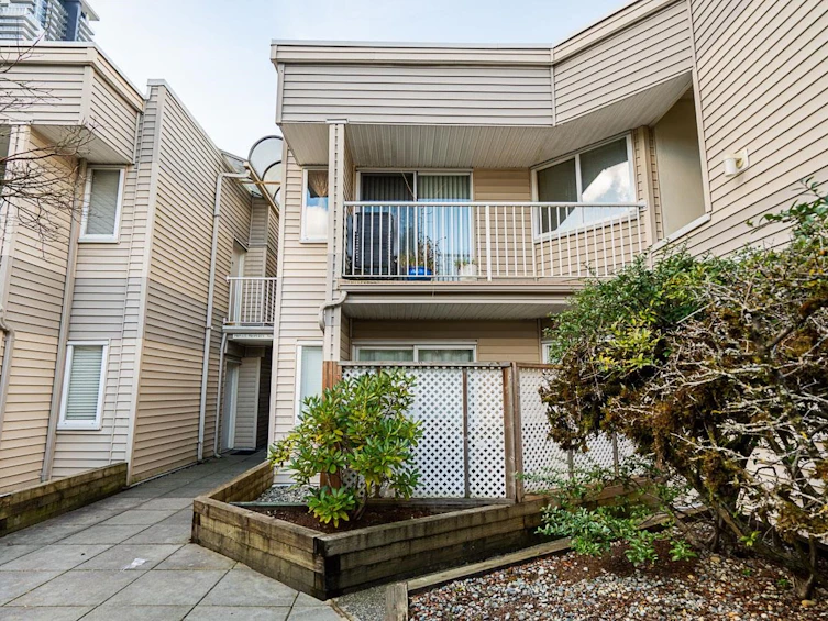 204-555 North Road, Coquitlam, BC, V3J 1N8 - 26