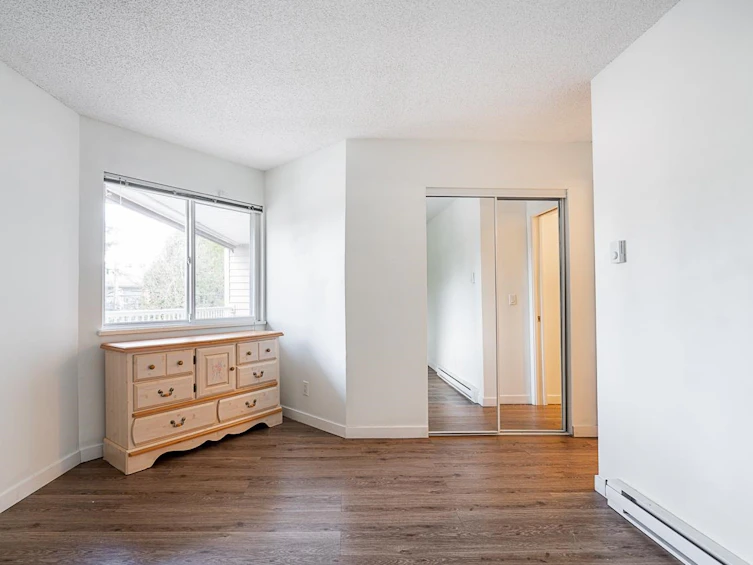 204-555 North Road, Coquitlam, BC, V3J 1N8 - 16