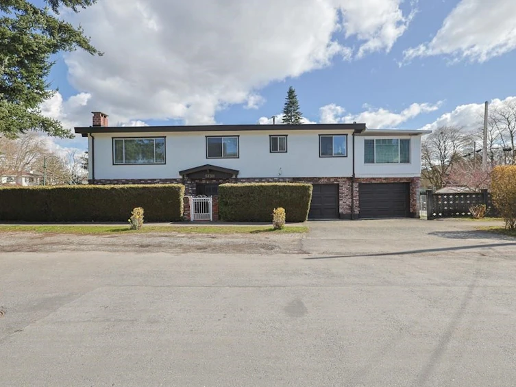 5730 Quebec Street, Vancouver, BC, V5W 3X3