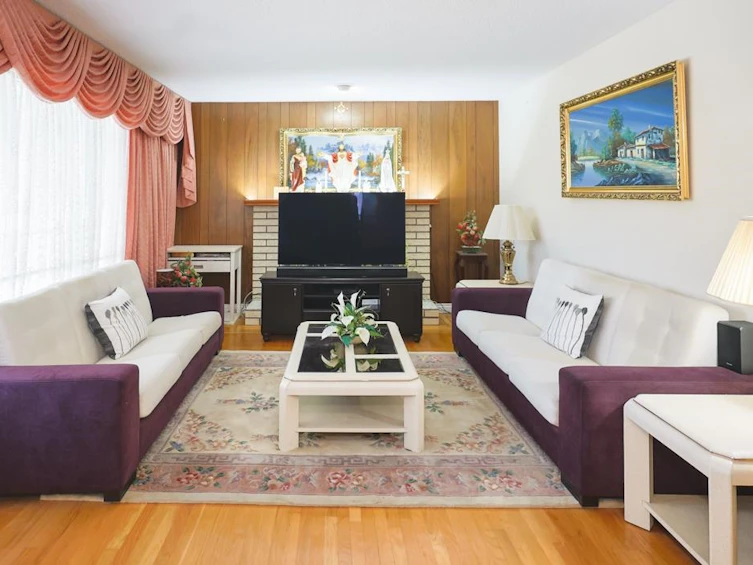 5730 Quebec Street, Vancouver, BC, V5W 3X3 - 2
