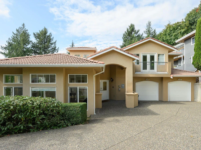2757 Chelsea Court, West Vancouver BC V7S 3E9