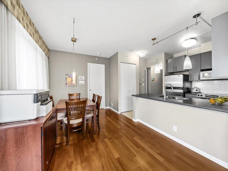 1206-2355 Madison Avenue, Burnaby, BC, V5C 0B3 - 4