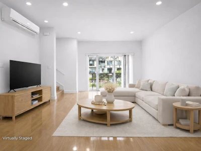 89-9680 Alexandra Road - 3