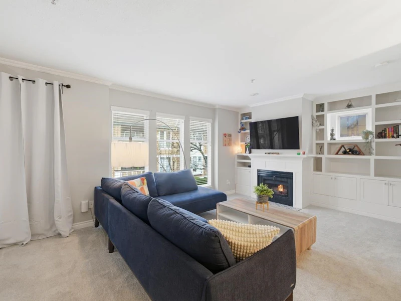 W206 - 639 W 14th Avenue, Vancouver BC V5Z 1P7