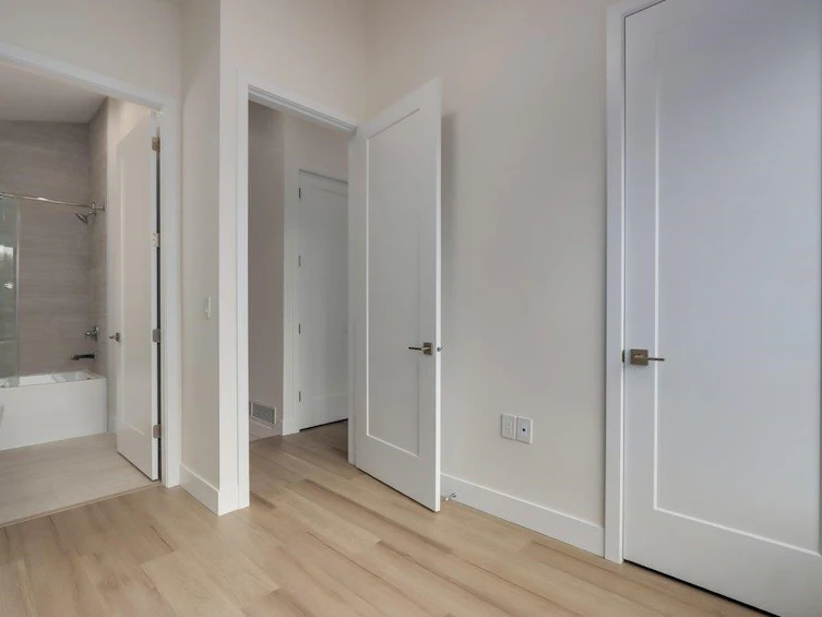 1-4257 Knight Street, Vancouver, BC, V5N 3M3 - 12
