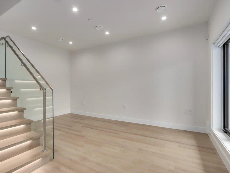 1-4257 Knight Street, Vancouver, BC, V5N 3M3 - 10