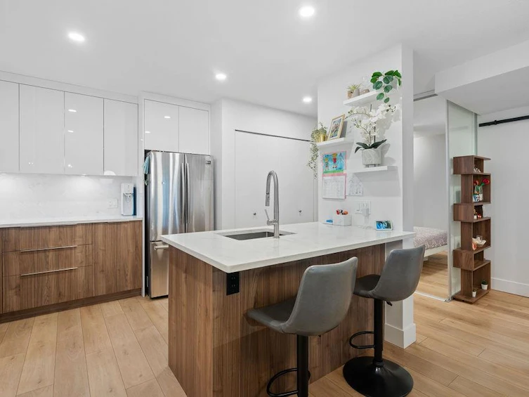 110-3978 Albert Street, Burnaby, BC, V5C 2E1 - 16