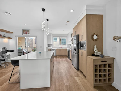 30-12585 104a Avenue - 3