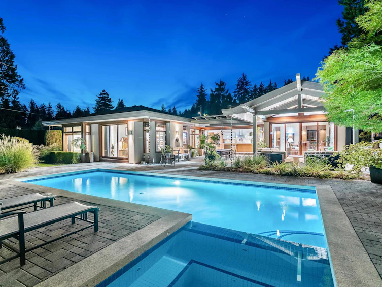389 Moyne Drive, West Vancouver, BC, V7S 1J7 - 2